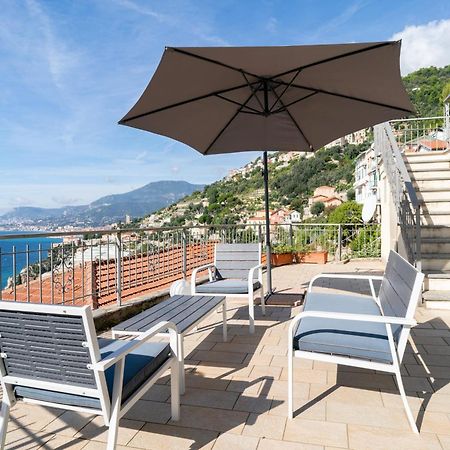 Casa Grimaldi - Terrace & Sea View Daire Ventimiglia Dış mekan fotoğraf