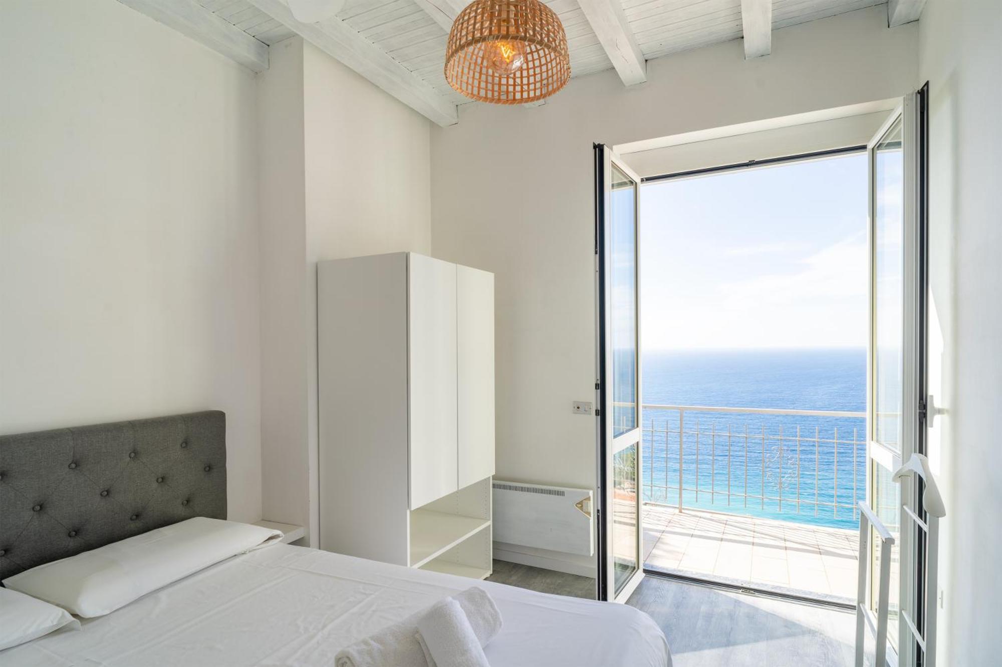 Casa Grimaldi - Terrace & Sea View Daire Ventimiglia Dış mekan fotoğraf