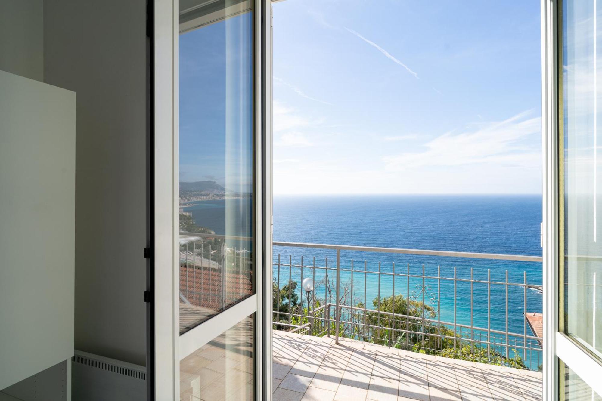 Casa Grimaldi - Terrace & Sea View Daire Ventimiglia Dış mekan fotoğraf