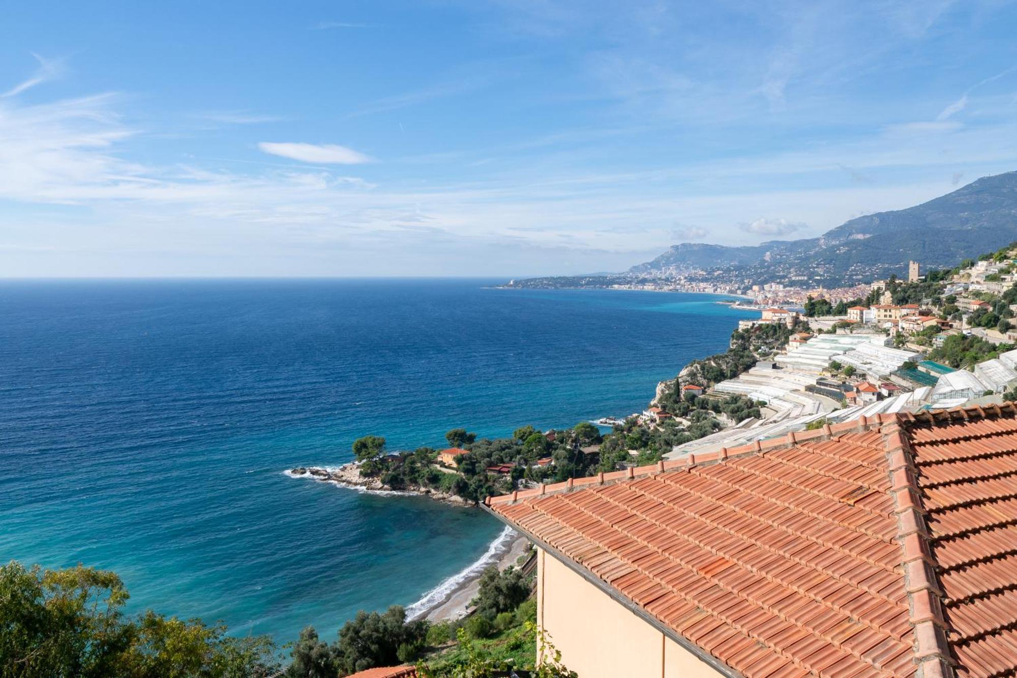 Casa Grimaldi - Terrace & Sea View Daire Ventimiglia Dış mekan fotoğraf
